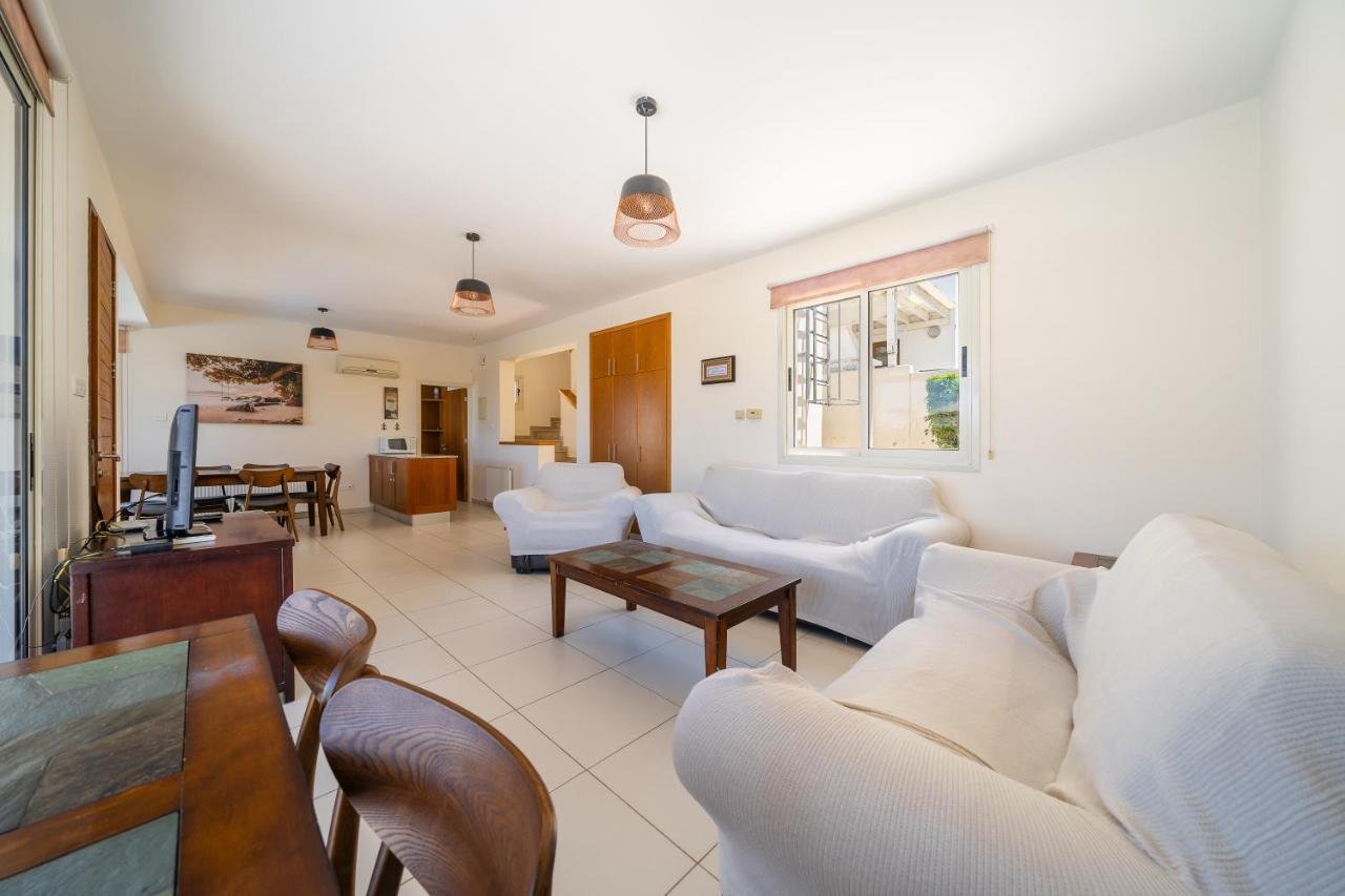 Atlantica 4 Bedroom Villa Near The Beach Protaras Exterior photo