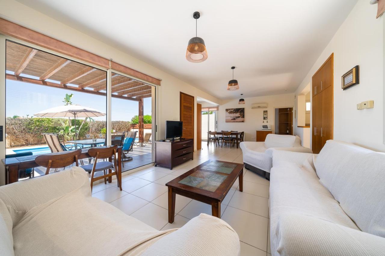 Atlantica 4 Bedroom Villa Near The Beach Protaras Exterior photo