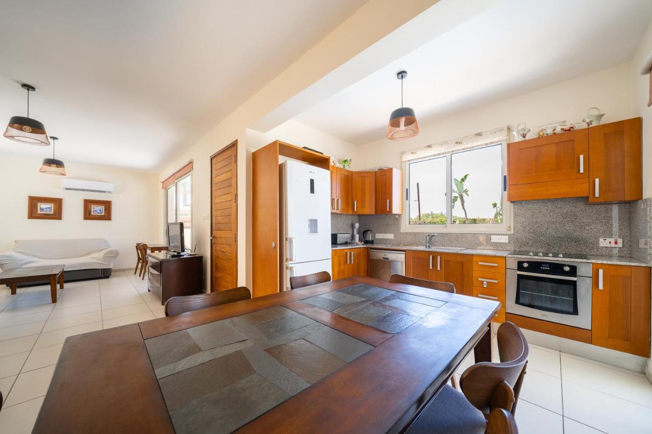 Atlantica 4 Bedroom Villa Near The Beach Protaras Exterior photo