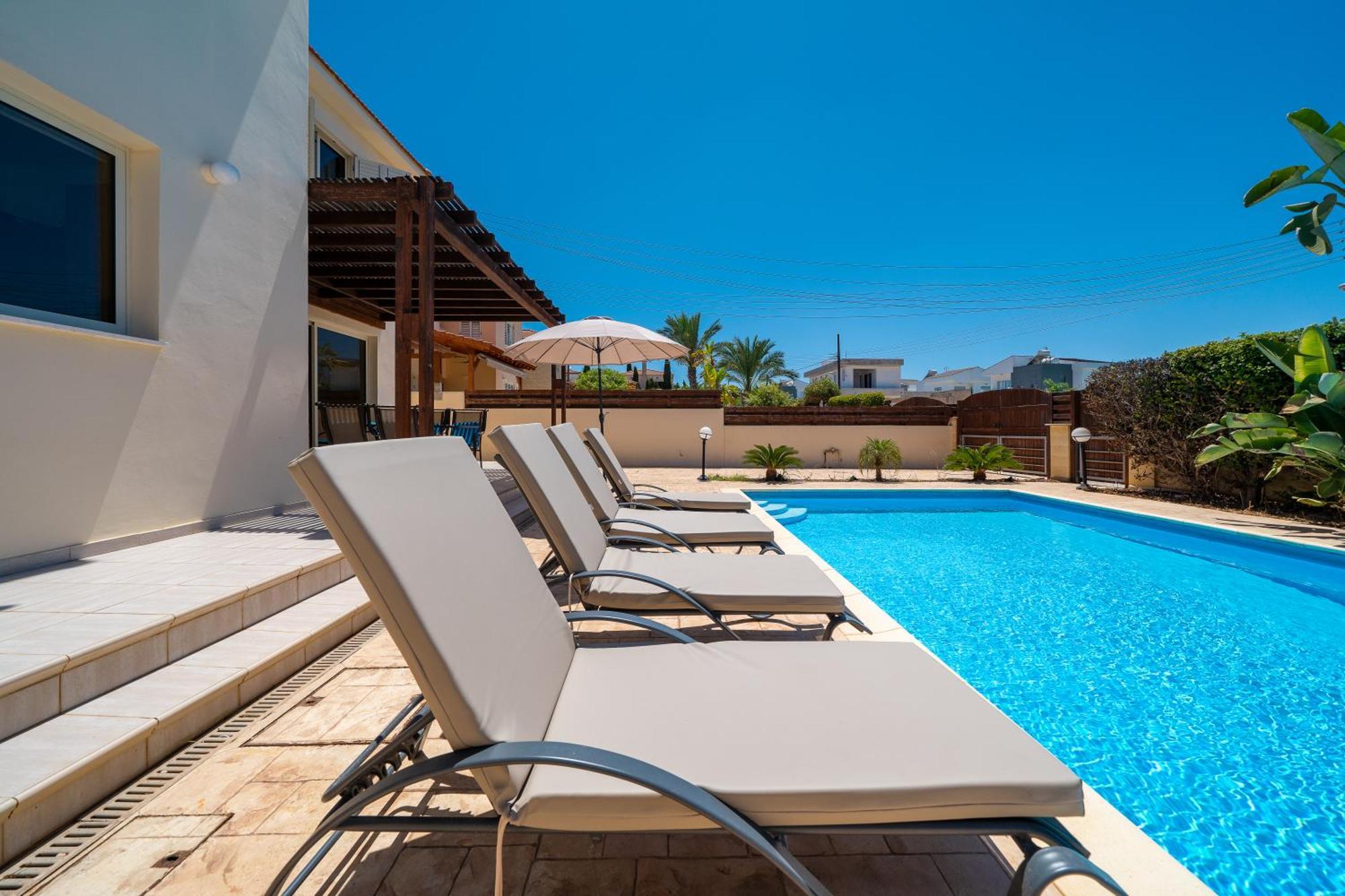 Atlantica 4 Bedroom Villa Near The Beach Protaras Exterior photo